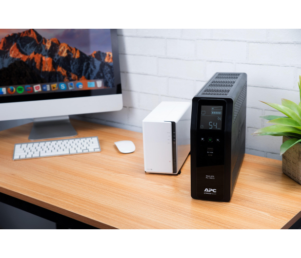 APC Back-UPS Pro 1200 (1200VA/700W, 8 xIEC, AVR, LCD) - 703311 - zdjęcie 2
